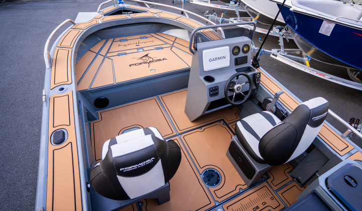 Inside This Formosa 495 SRT Side Console Build | Gold Coast Boating Centre