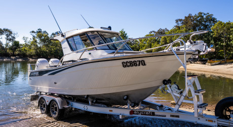 Inside this Extreme Boats 745 Walk Around Build | Gold Coast Boating Centre 