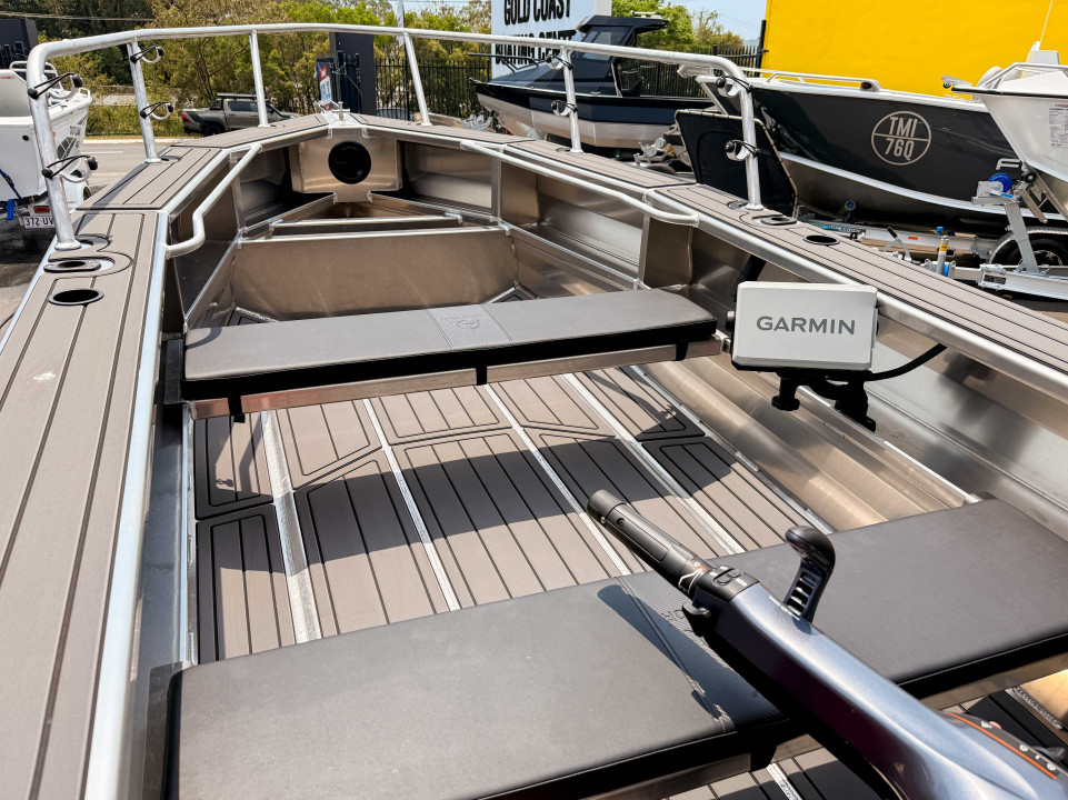 | Gold Coast Boating Centre