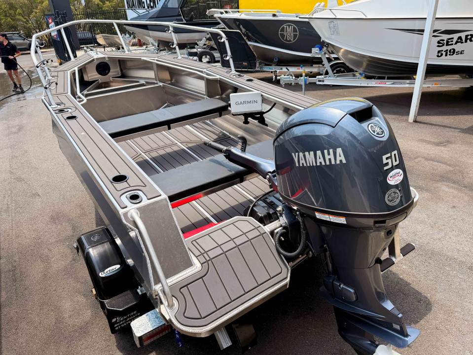 | Gold Coast Boating Centre