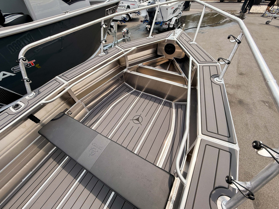 | Gold Coast Boating Centre