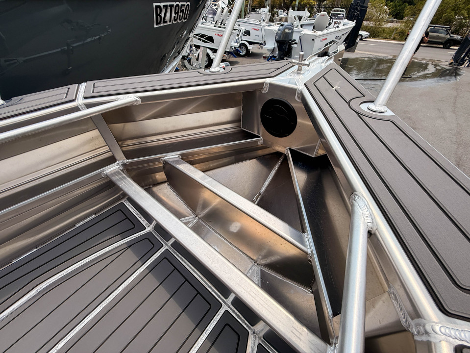 | Gold Coast Boating Centre