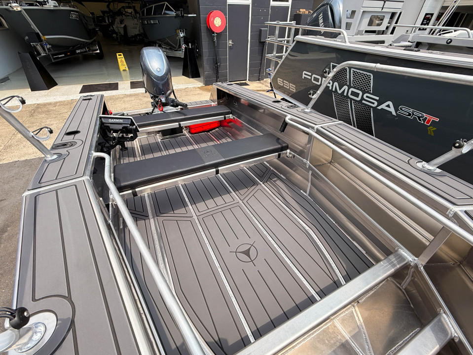 | Gold Coast Boating Centre