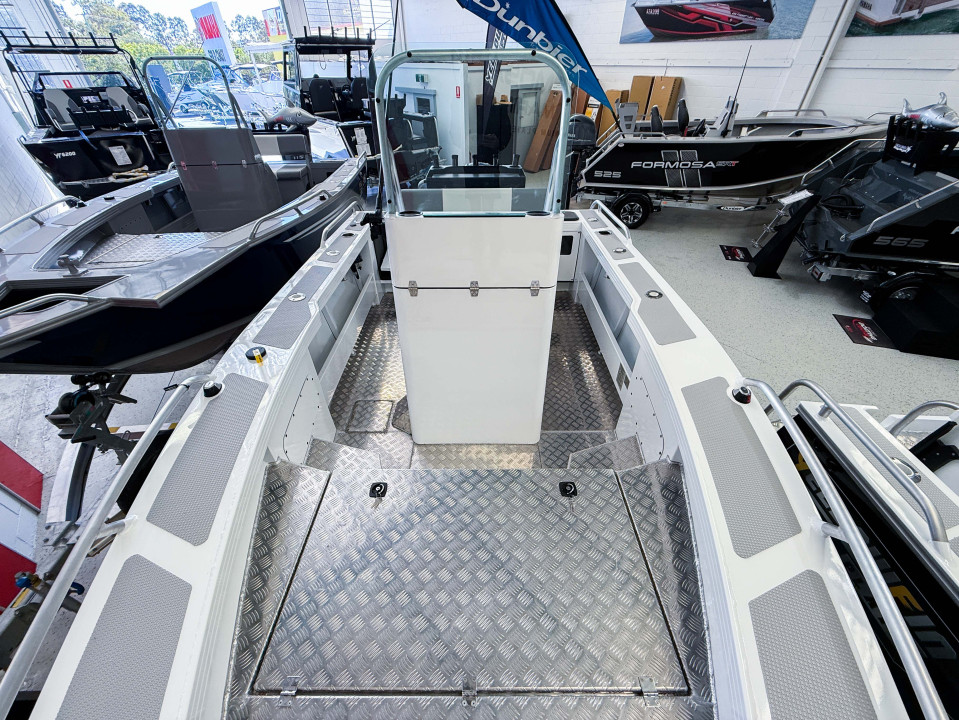  | Gold Coast Boating Centre