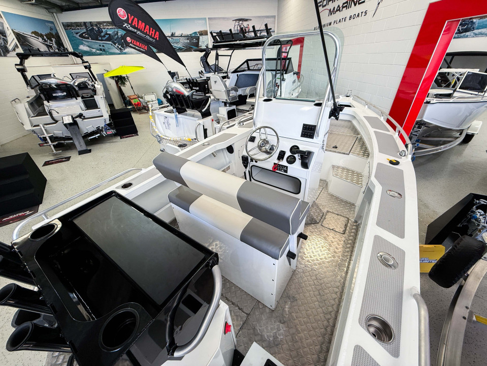  | Gold Coast Boating Centre
