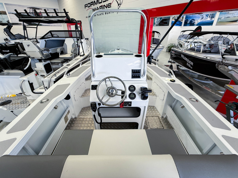  | Gold Coast Boating Centre